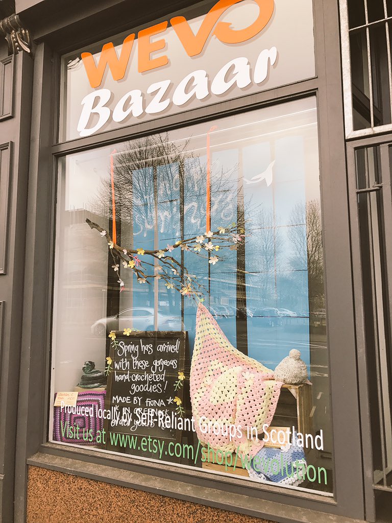 Thanks <a href="/Elles_Belles86/">Eleanor</a> &amp; all the wonderful women of Self Reliant Groups across the Glasgow area for making me feel so welcome today. I had a ball! <a href="/Camerados_org/">Association of Camerados</a> <a href="/WEvolutionUK/">WEvolution</a> #kindredspirits 
Let's keep talking commissions for #thebox !