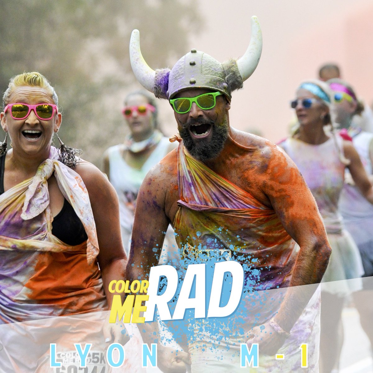ColorMeRad_fr's tweet image. ❗M-1 POUR LYON❗

Prêts à redonner des couleurs à la capitale des Gaules ? 😜

Si tu n'es pas encore inscrit(e), c'est ici ! colormerad.fr/lyon2018

#ColorMeRad #ColorMeRad2018 #CMR2018 #Bordeaux #Lyon #Lille #Nantes #Course #Fun #Color #Famille #Family #Friends #Run #Running