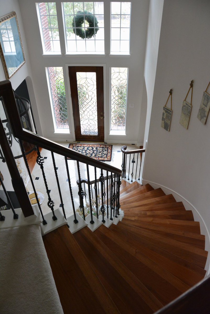 InditalUSA's tweet photo. #WroughtIron #Balusters add a #Classic touch to #Entry #Stairs
https://t.co/1lg5eAVGdn
#powdercoatediron #stairporn #wroughtironbalusters #ironpickets #staircase #designinspo #homeinspo #railing #homeideas #homedecor #villadesign #EntryDecor #ItalianDesign #InteriorDesign https://t.co/QQQtpTh4G5