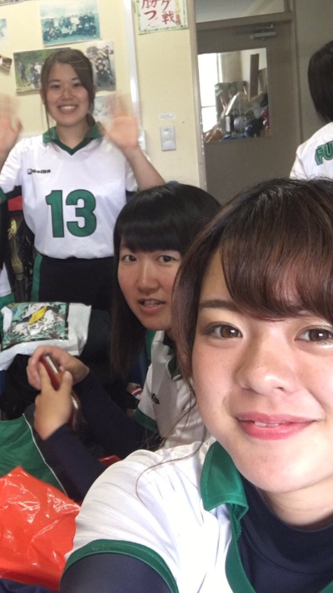 福島大学女子ラクロス部 Sur Twitter 部員紹介 8 人間新３年 ロン Df 誰もが憧れるキラキラ女子大生代表 その美貌は あれ エライザ と思わず二度見してしまうほど センス溢れる面白さも魅力の一つ やっていた部活 ソフト 一言 楽しい