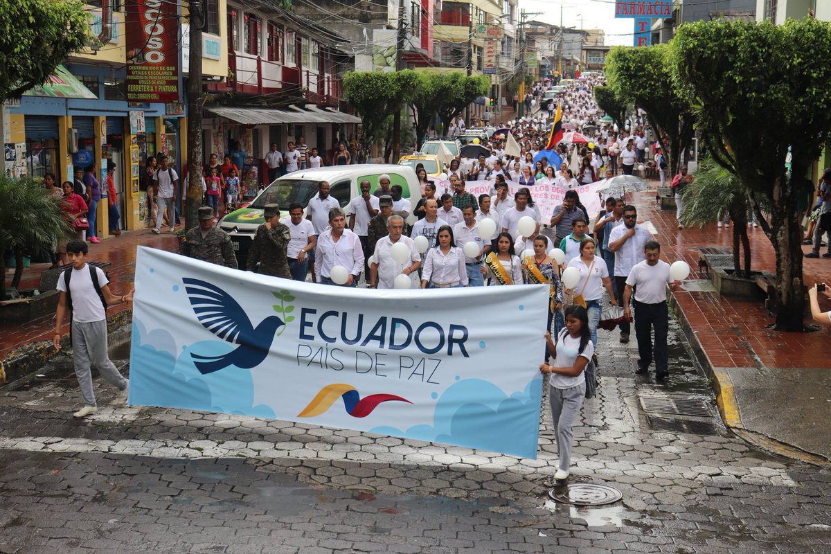 alcaldiatena's tweet photo. Caminata “Unidos por la Paz”, se cumplió con gran éxito en la capital de la Provincia de Napo esta marcha tiene como finalidad solidarizarnos con los hechos acontecidos en la frontera del norte. #PorUnPaísDePaz #MarchaPorLaPaz https://t.co/8Z0dI7BBBP