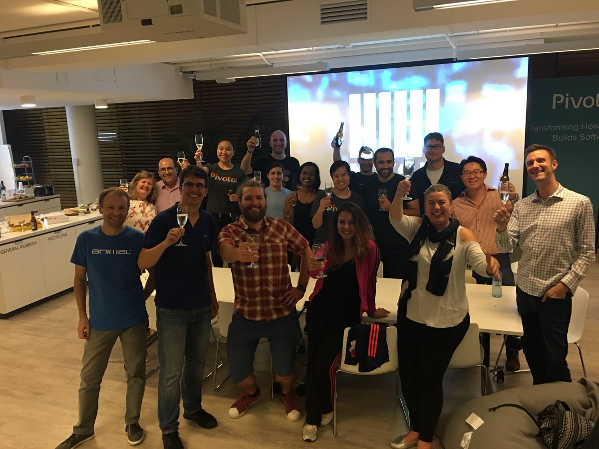 rozgregory's tweet image. #pivotallabs #pivotalsydney loving IPO!
#PVTL #ipo