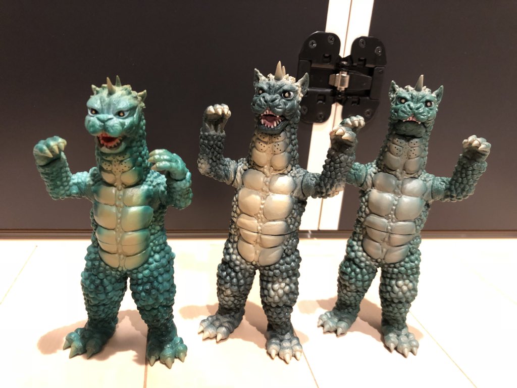 ゴジラ ソフビ y.msf ゴジラの息子（Y・MSF）ソフビフィギュア ミニラ付き : 恐竜