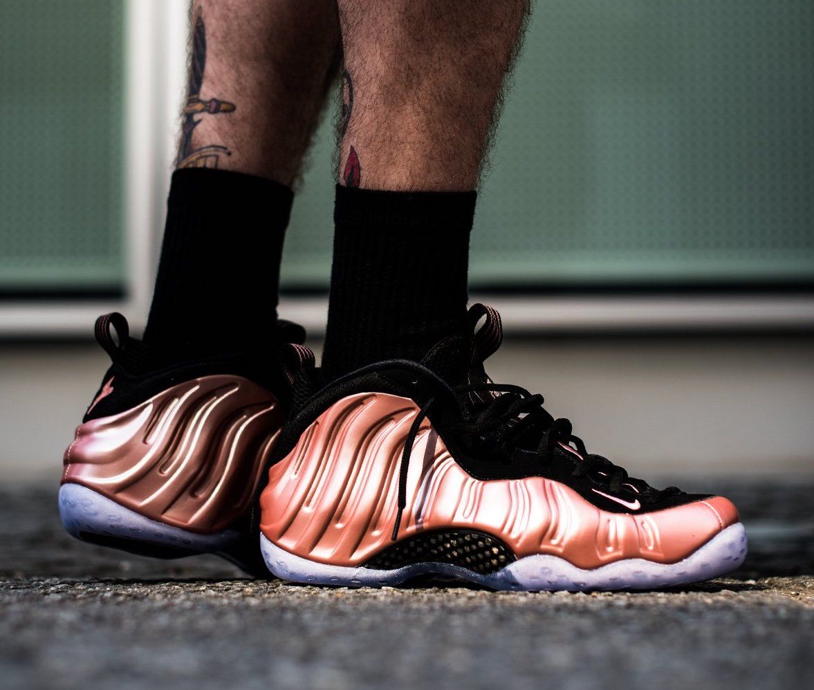 foamposite rust pink on feet