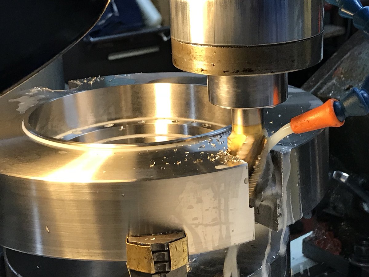 RobcoSeals1's tweet photo. Milling in a bolt slot on a 4 5/8” EV-17 gland. #mechanicalseal #engineering #robcoofamerica #houston https://t.co/LiG1lmmQXL
