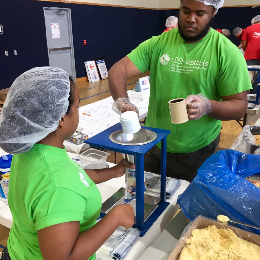 FoodForThePoor's tweet photo. Our #jointhepack2018 meal-packing event is underway at Advent Lutheran Church in Boca Raton, Fla.! Our thanks to all the volunteers who are packing meals for children in Guatemala, along with our partner @fmsc_org https://t.co/LIU8x3s363