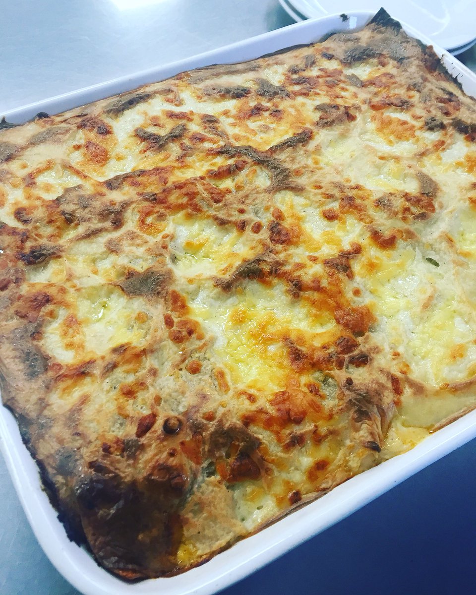 RachAlsKitchen's tweet photo. A few pics from today’s #italianthemed lunch which we served at the #mauricejaggercentre today... #beeflasagna #salad &amp; #garlicbread along with #coffeecup #tiramisu ... https://t.co/QyQiEZd8Hl
