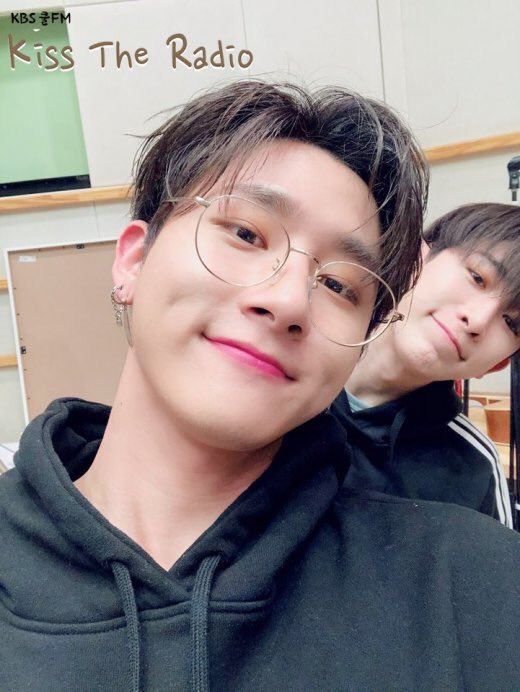 bnnk96's tweet photo. 존귀탱ㅠㅠㅠㅠㅠㅠㅠㅠㅠ지구뿌셔 다 뿌셔👊🏻👊🏻ㅠㅠㅠㅠㅠ https://t.co/dYihxurU3s