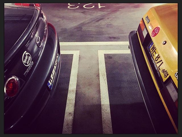 saabVoyage's tweet photo. Two unusual cars next to each other. .
.
.
.
.
.
.
.
.
.
.
#mazda #rotary #rx7 #13b #fd3s #jdm #drift #20b #rx3 #fc3s #rotaryengine #rotarylife #fd #12a #turbo #renesis #mazdaspeed #rx8nation #rx8club #cars #nopistons #import #r100 #slammed #brapbox
#saab900cv #warsaw #poland https://t.co/qlekwDgRso