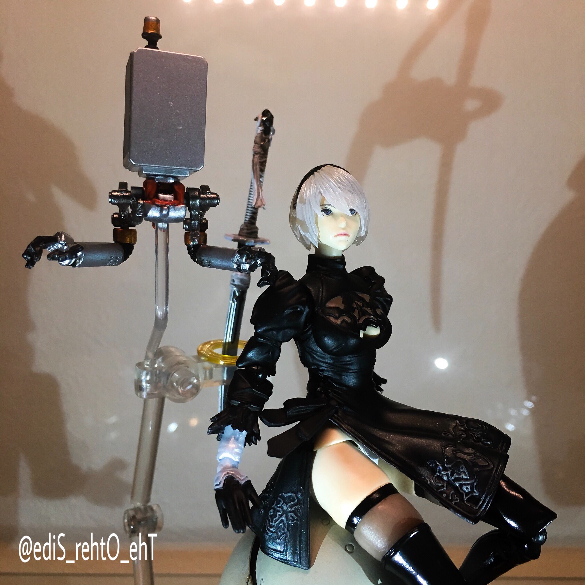 【最終値下げ】 BRINGARTS NieR：Automata 2B＆機械生命体