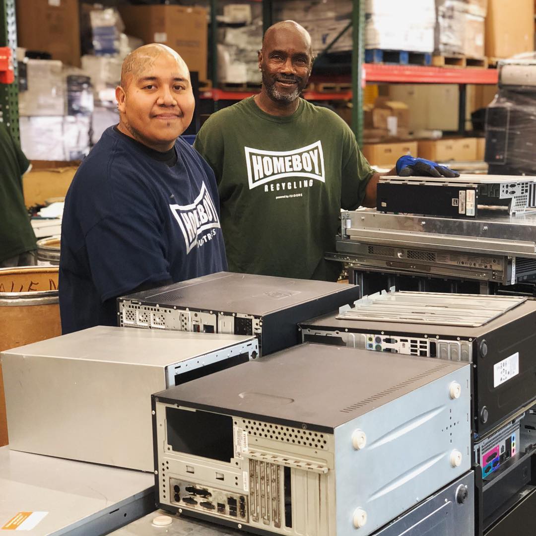 HomeboyRecycles's tweet photo. Did you know it takes 5,230 lbs. of fossil fuels, 48 lbs. of chemicals &amp; 1.5 tons of water to manufacture 1 computer &amp; 1 monitor? This Sunday is #EarthDay &amp; a great day to make sure your old electronics are getting recycled. We are happy to take on the job! #homeboyrecycling https://t.co/uN6dK8CXlo