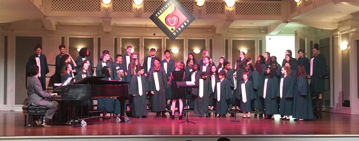brianhbeaubien's tweet photo. @svhschoirsrock Warming up for their @Festival_Disney performance. Making @SenecaValleyHS proud! https://t.co/WhWON9gLL6