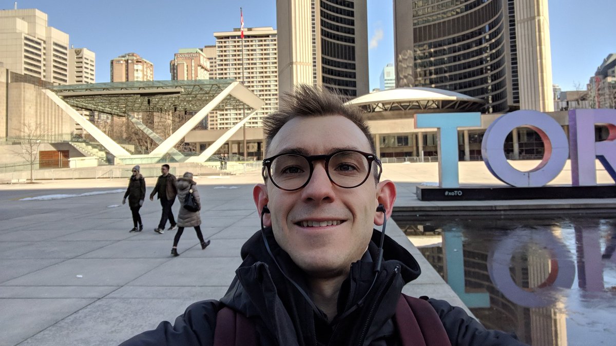 galaxycreative7's tweet photo. Got that #fridayfeeling at #dmsf18
#torontoentrepreneur #torontobusiness #graphicdesigner #inspiredbyyou #contentcreator #smm #socialmediamarketing https://t.co/n0KHYZWP7v