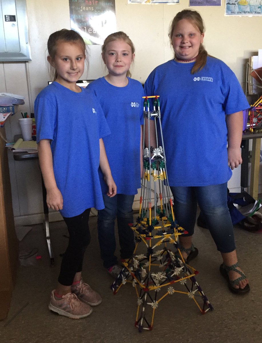 MrsPippensQUEST's tweet photo. Ruth, Madelyn and Chloe (3rd graders) made the Eiffel Tower from K'NEX. Super proud of them because we lost the diagram halfway through and they finished it from a picture they found online. #4daysofwork https://t.co/O6TdKY9trW