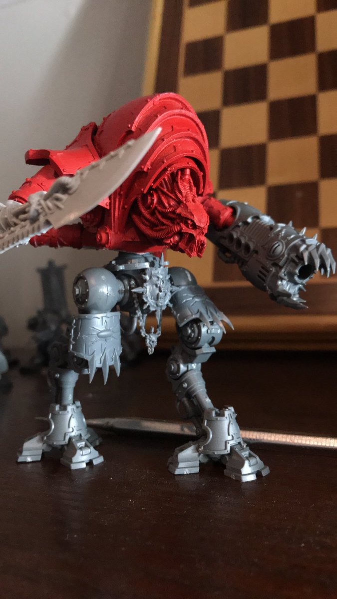 SalamandersNova's tweet photo. My #daemonengine / #knightarmiger of #khorne is... getting there! #warmongers https://t.co/Q3J5bQ4Auo