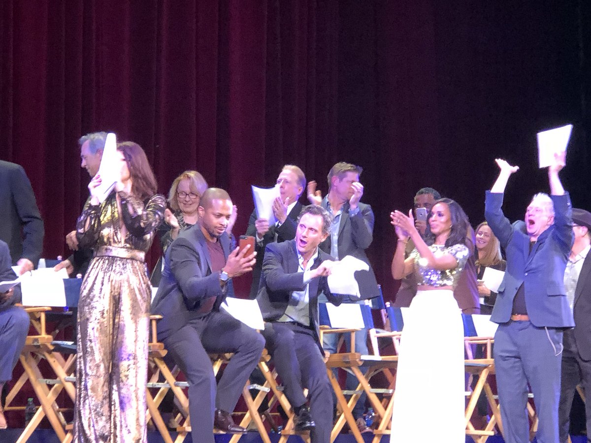 TV_Jen's tweet photo. #thefinalscandal #livetableread was an AMAZING experience I will never forget. Thank you @shondarhimes for this show. Thank you so much. #overacliff #gladiators #scandalfam https://t.co/XsWgnBEMem