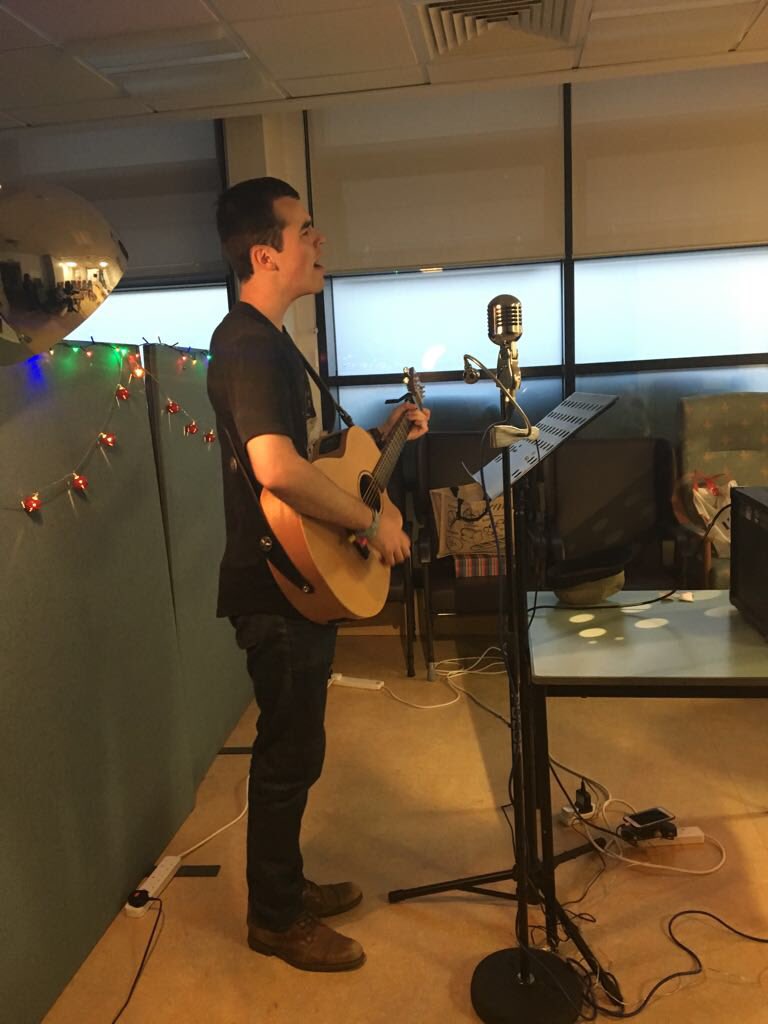 Another successful event tonight <a href="/BlackfriarsSett/">Blackfriars Settlement</a> <a href="/beckbeatpoetry/">Beck' Beat Poetry</a> - Open Mic - great poetry and beautiful music