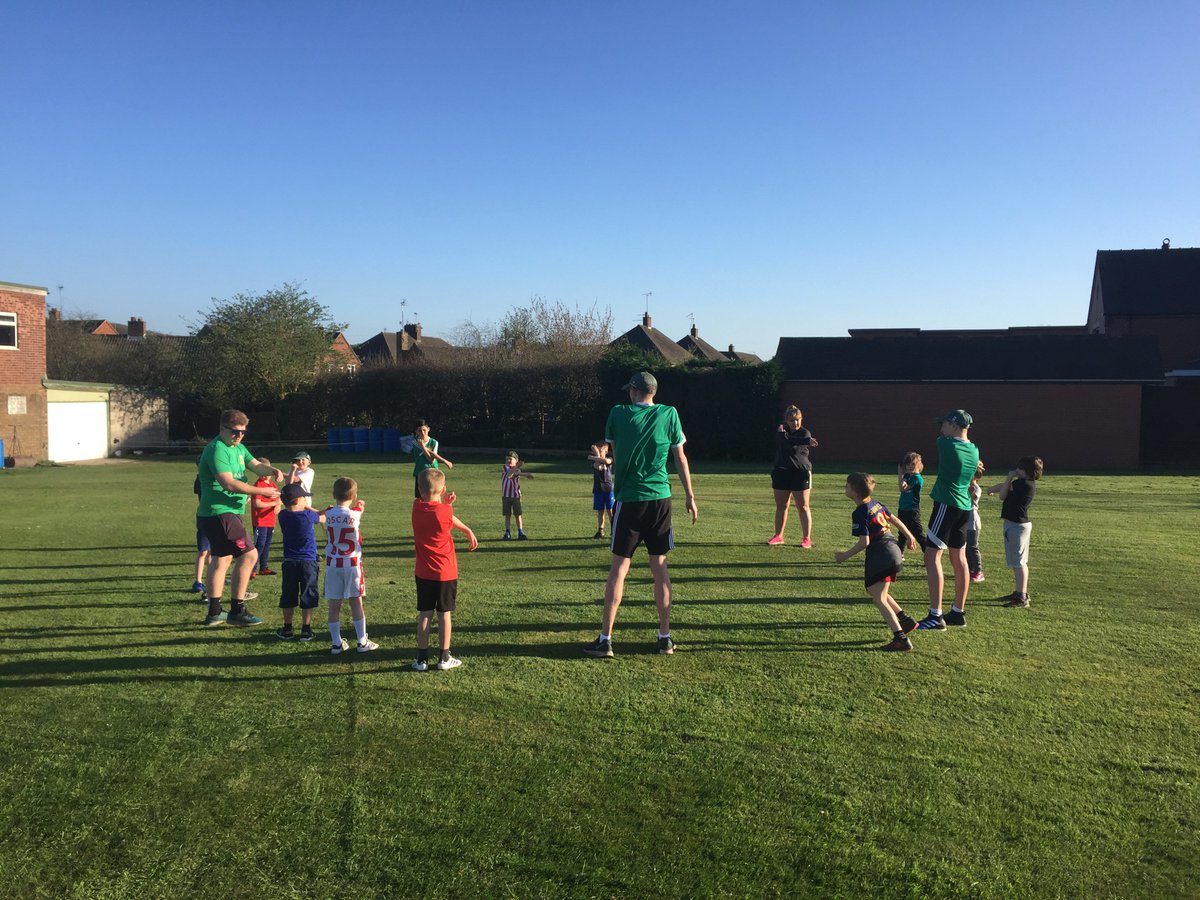 StaffsCricket's tweet photo. Great start to the junior season with @CheadleCCStaffs passing their clubmark site visit with flying colours #safe #fun #welcoming #veryfamilyfriendly ✔️ https://t.co/RkMUNwllnv