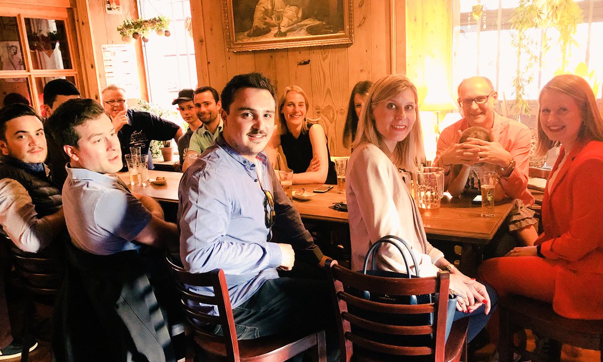 fbenoit74's tweet photo. Un plaisir d’accueillir avec @DubyMuller, @LeaBoyer30 lors d’un #afterwork avec les jeunes républicains ! Convivialité et bonne ambiance sont évidemment au rendez-vous... 👌🏻 https://t.co/PujT4A9fn5