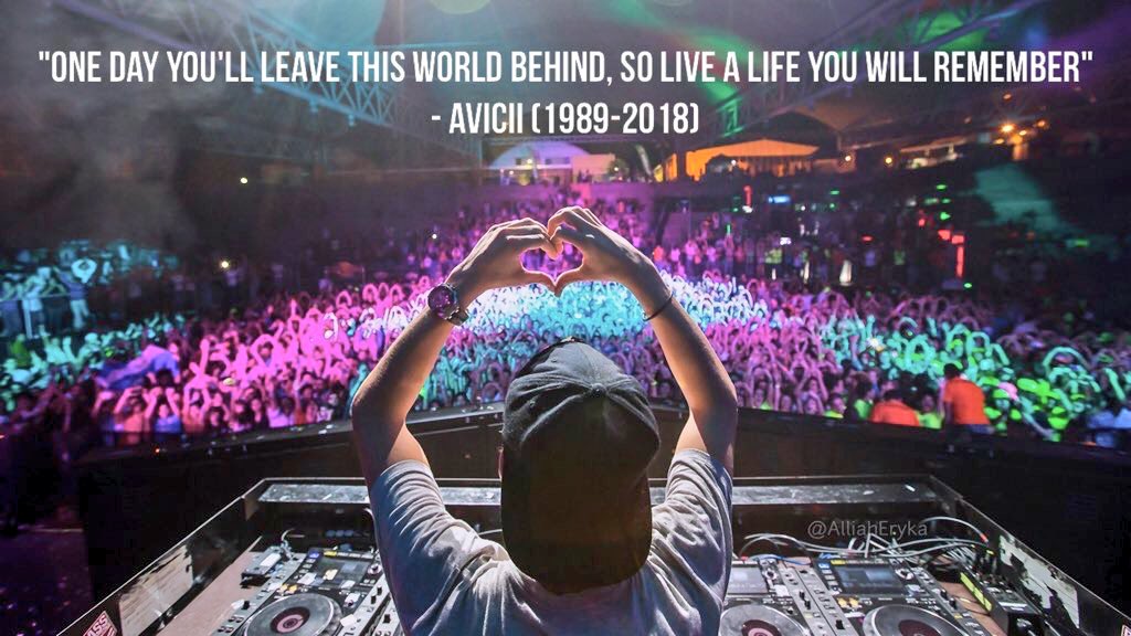 encapsulados's tweet photo. Que triste que un artista tan joven y talentoso muriera tan joven, sin duda producía las mejores canciones.🎶

Hoy la electrónica está de luto. 🙌🏼
Q.E.P.D. Avicii. https://t.co/mcxIuXpg3I