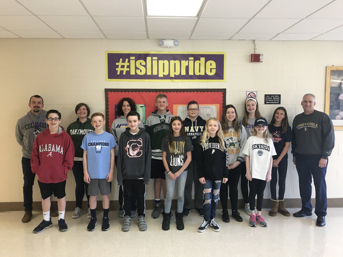 IslipMS's tweet photo. Students at IMS celebrated college shirt day by exploring their hopes and dreams. #islippride #makeyourfuturehappen https://t.co/j0szrgXzk0