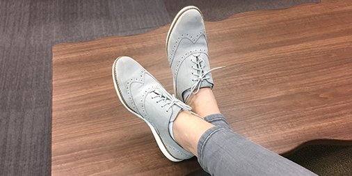MyInscape's tweet photo. Put your feet up. Nuform top with live edge.
#relax #Inscape #wayswework #workplacedesign #officedesign #Nuform #LiveEdge https://t.co/Bq7RPrMCMu