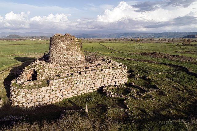 MIRA_Sardegna's tweet photo. Golden hour @ Nuraghe Santu Antine, Torralba ❤️
.
.
#torralba #arkeosardinia #nuraghesantuantine #igersassari #Ig_bestphotos #theHub_Italia #YallersItalia #GuideMeRight #SardegnaLive #yallersworld #best_italiansites #SardiniaTravel #loves_mediterr… https://t.co/eG9lfDhbaN https://t.co/o2OGfKB0Vf