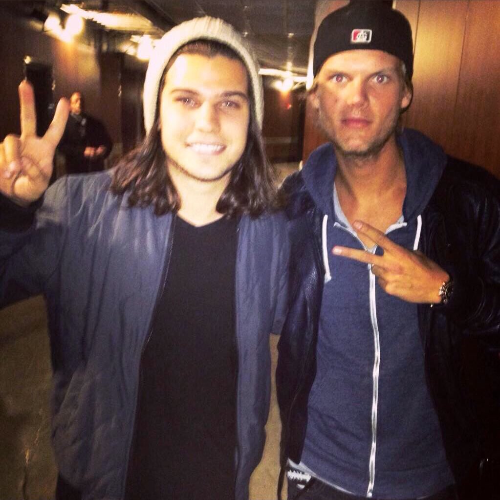 AlexDVBBS's tweet image. kind soul ... you have the whole world in tears right now 💔 your music will live forever