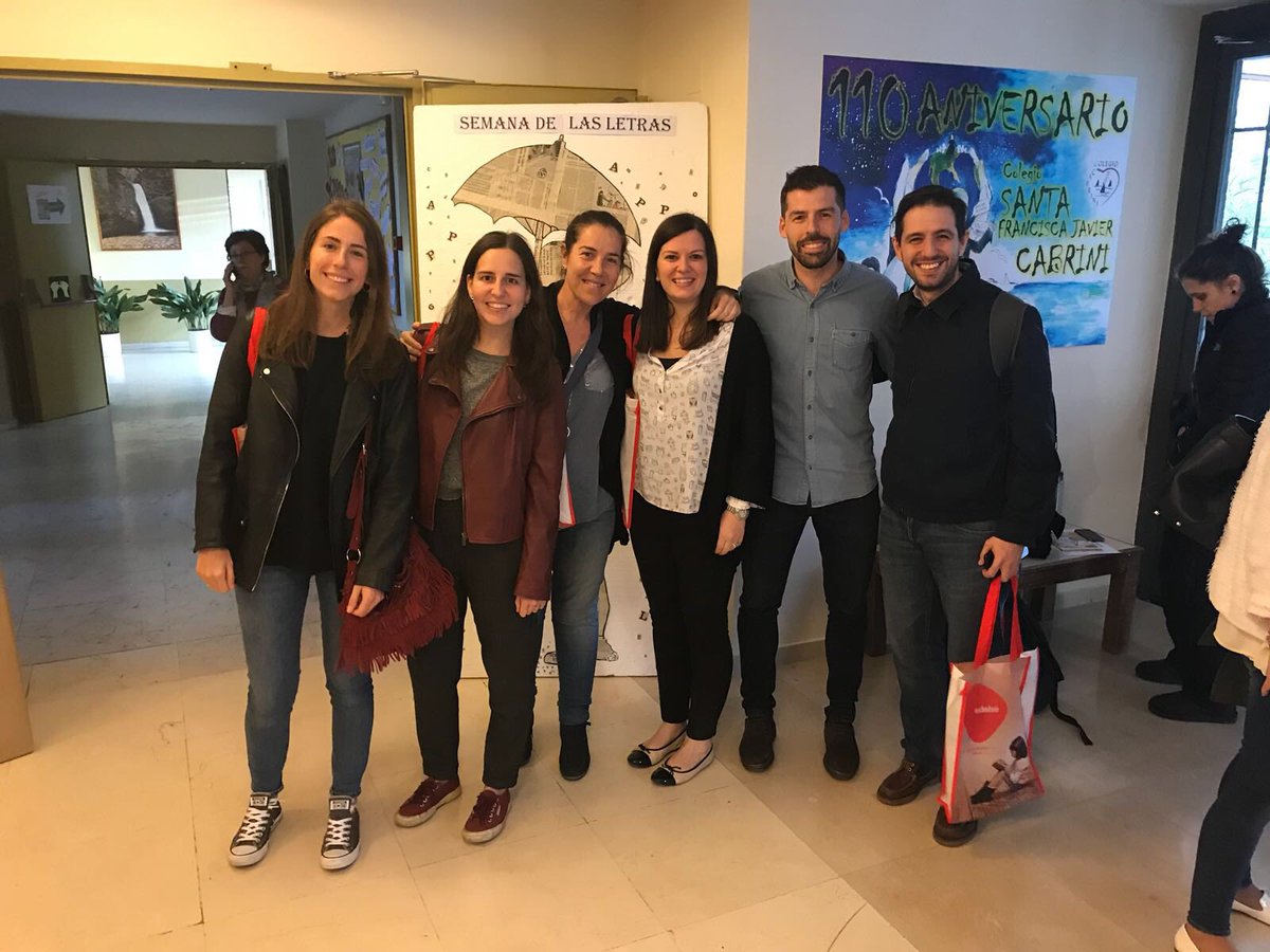 MjVillarOter's tweet photo. @InnovacionECM @ecatolicmadrid @FrayLuisSCJ nuestros profes por el cambio@innovaciónECM.
Gracias por la formación y la acogida.@ColegioCabrini https://t.co/4q1E2OoZkI