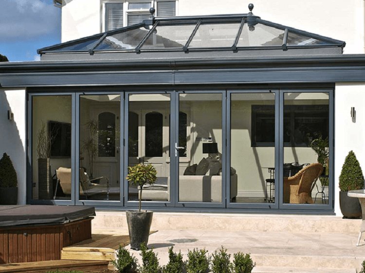 aluminumexperts's tweet photo. How many bifold door panels should you choose? https://t.co/myoe4FvEFJ https://t.co/E8PaiblBhD