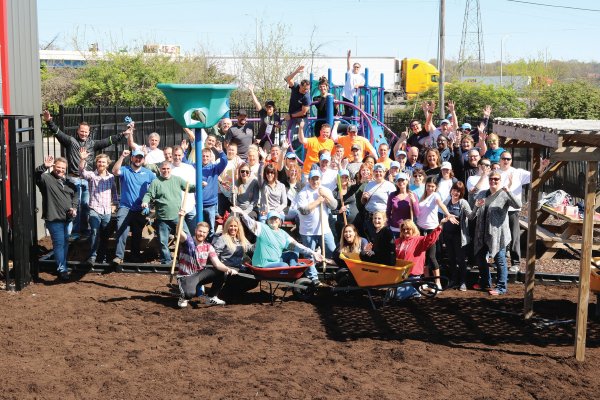 ConnexFM's tweet photo. Thanks to all the volunteers who jumped in to help the PRSM Foundation complete its first Charity Project during PRSM2018 National Conference! It turned out to be a great event! https://t.co/jGLSvseose #PRSM2018 https://t.co/AhrvsLme7l