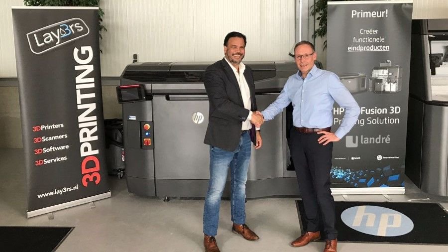 Lay3rs krijgt agentschap voor <a href="/HP/">HP</a> 3D printers in #Brainport regio, samenwerking met Landré maakt HP's multijet fusion printtechniek direct beschikbaar in Eindhoven buff.ly/2qMW0Hx <a href="/Brainport_Ind/">Brainport Industries</a> <a href="/Lay3rsEindhoven/">LAY3RS Smart Industry Solutions</a> <a href="/landreNL/">Landré</a>
