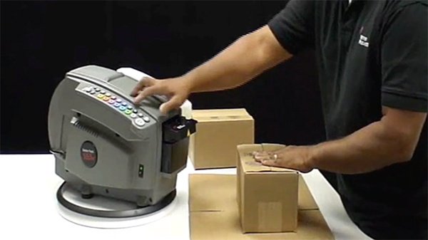 WATisbest's tweet photo. Ever wonder why so many companies are using water-activated tape? Watch our video to see why so many of your competitors are making the switch. https://t.co/c8pjCexkM6
#WATIsBest #BetterPackages https://t.co/IJaRfjGAHL