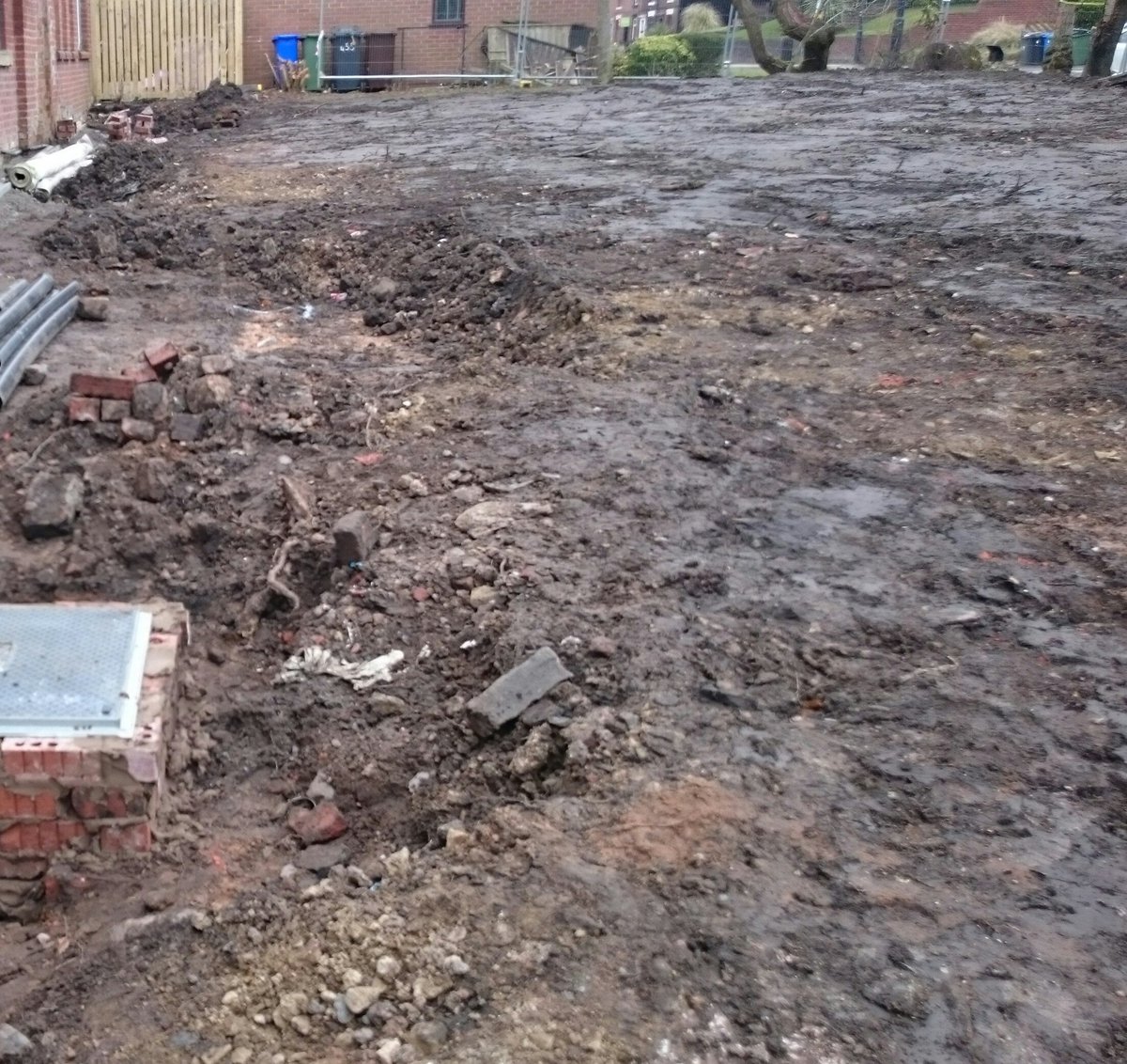 BPGcontractors's tweet photo. Excellent job completed locally following a previous client recommendation. No material removed from site and 600m2 of parking now available. Well done to Rhys and Danny for the finishing touches.  #verybusyweek 👍👍 https://t.co/cd4LzwidTN