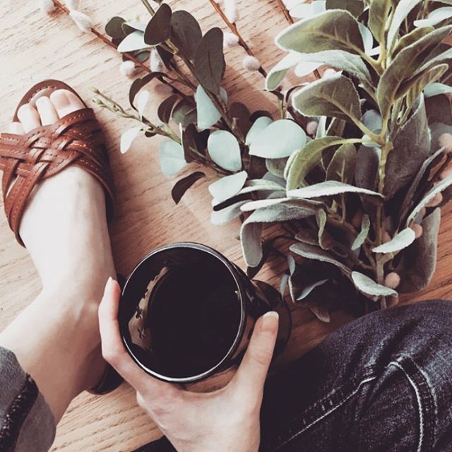 but first .. ☕ // getting ready for the weekend with <a href="/makingmandie/">Mandie</a> ift.tt/2qNUjsB