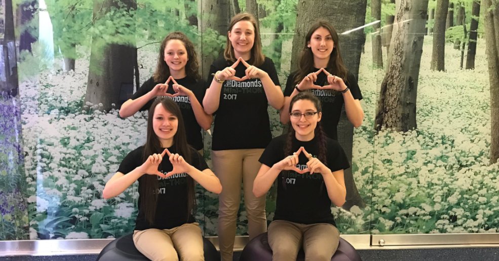 fourdiamonds's tweet photo. Hey, @VilleMiniTHON! Have a blast at your #MiniTHON today and thank you for dancing #ForTheKids! https://t.co/MjirPNY6G9