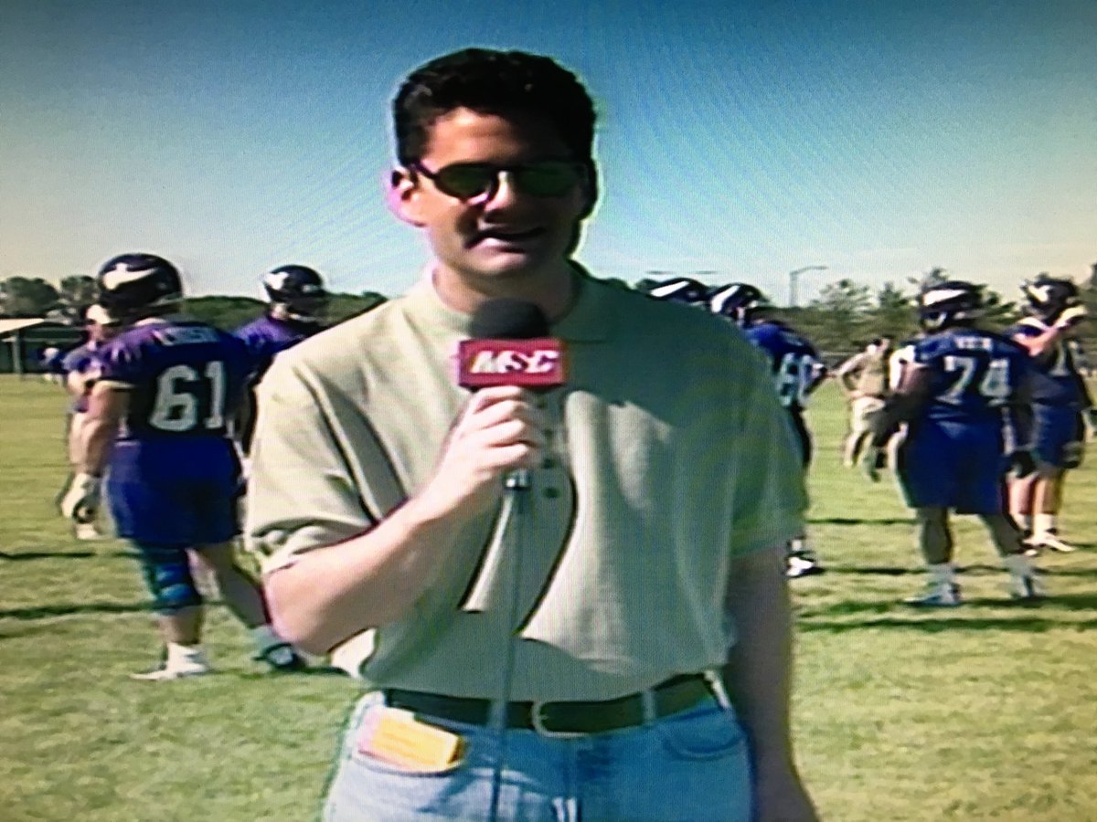 PAOnTheMic's tweet photo. Today is my 20-year anniversary @KFAN1003. Wow, what a run. Thx @randanya for bringing me to Mn. @CanterburyPark in ‘95, thx @Vikings for presenting me that stage in ‘02 and thx listeners for the #Faith for two decades. I love u and always will. https://t.co/EzBhJylPXX