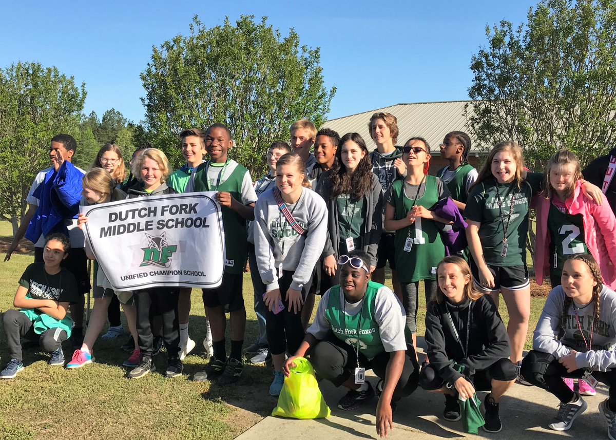 ActionForUnity's tweet photo. Love our kids! #ActionForUnity #UnifiedChampionSchool #FoxPride https://t.co/GSKwRUBu1J