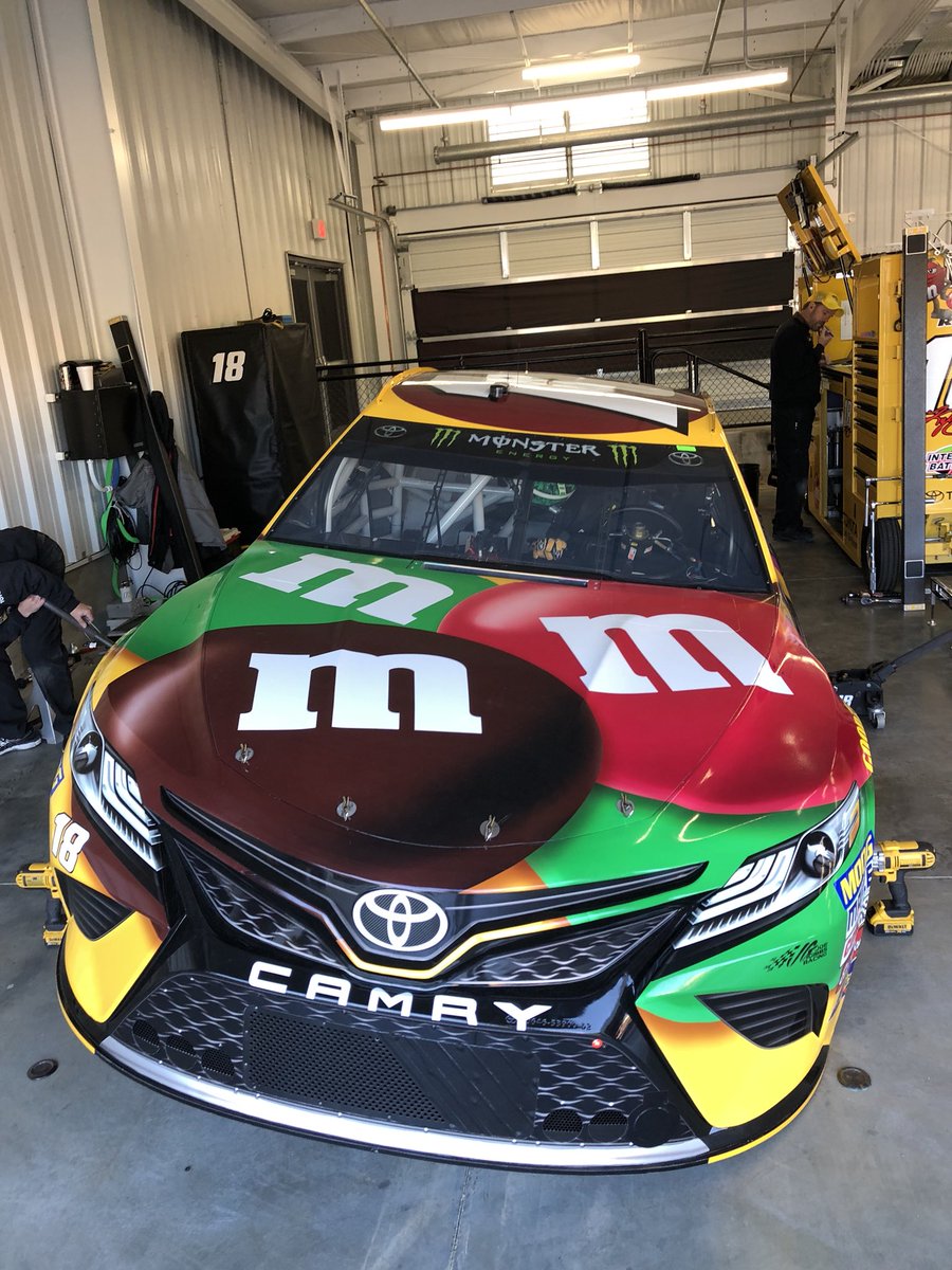 KyleBusch's tweet photo. 😁 https://t.co/CIcid5ob4O