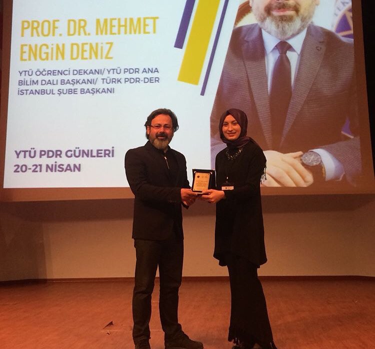 turkpdristanbul's tweet photo. Türk PDR-Der İstanbul Şube Başkanımız Prof.Dr. Mehmet Engin DENİZ ve Yönetim Kurulu Üyemiz Doç.Dr. Bilge UZUN, Yıldız Teknik Üniversitesi PDR Günlerinde meslektaşlarımızla bir araya geldi.
#turkpdr #istanbul #güçlüşubegüçlüpdr https://t.co/N9xiz2XRqL