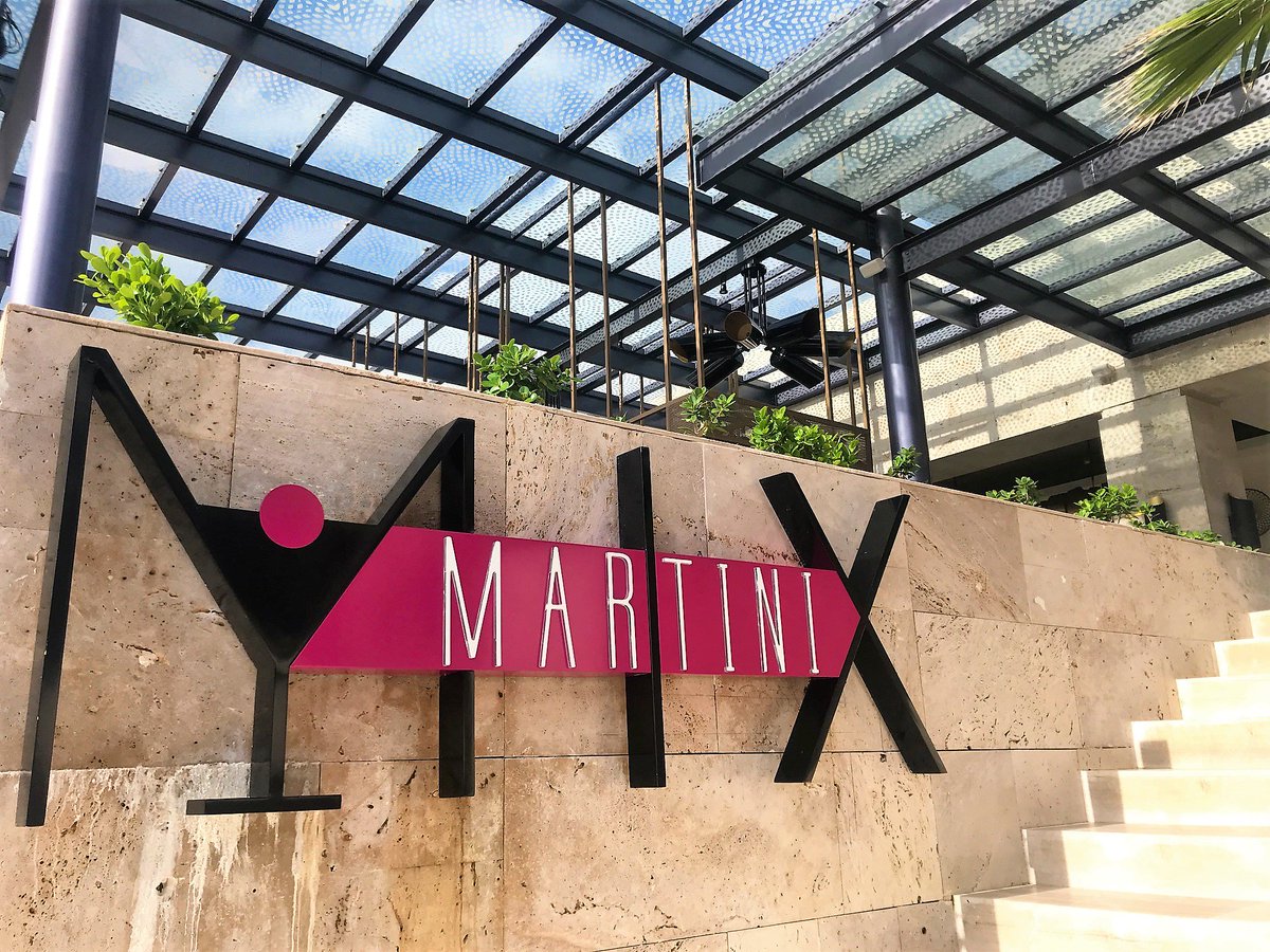 It's always #happyhour at the Martini Mix bar located in our airy and vibrant lobby. What's your drink of choice? #InternationalDrinks