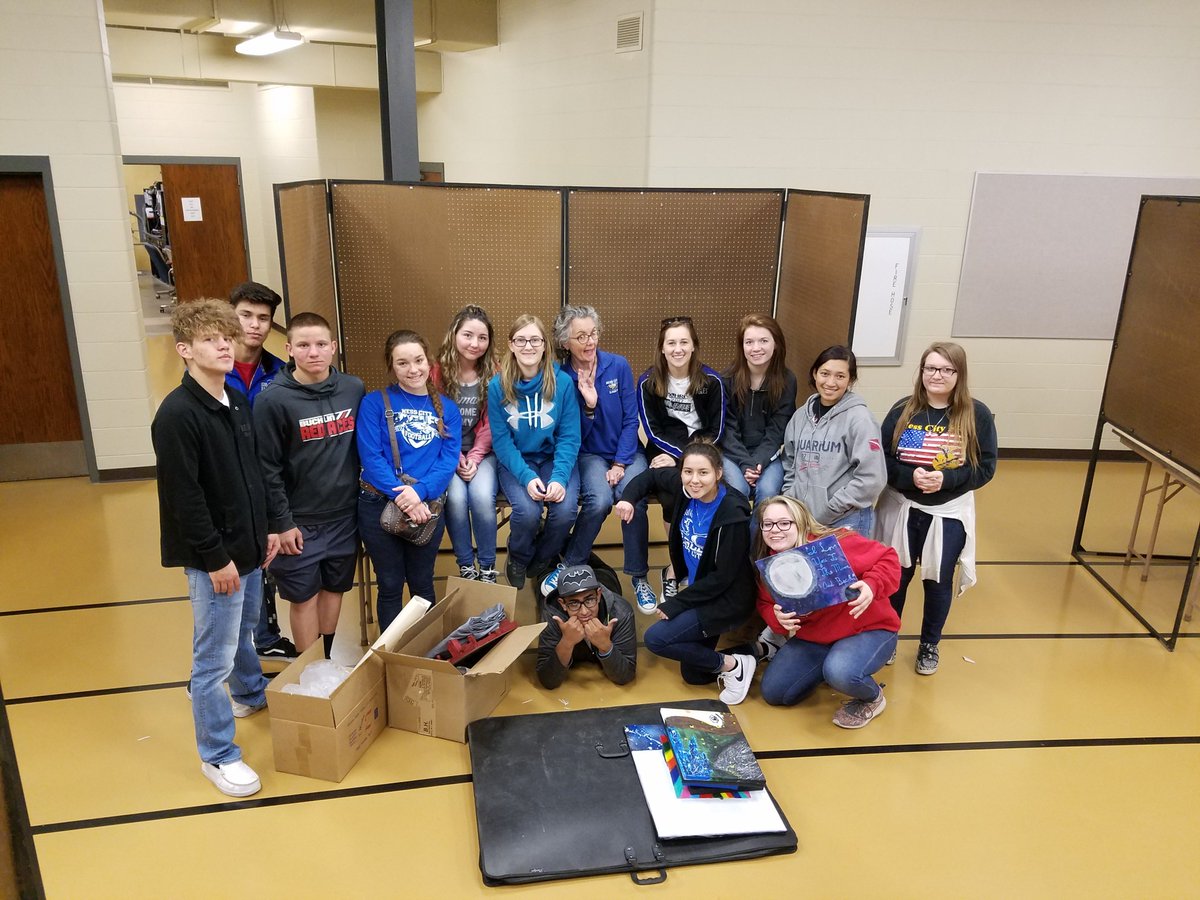 NchsBusiness's tweet photo. FHSU Art Show #USD303 #NessCityEagles https://t.co/9IIZqyINpq