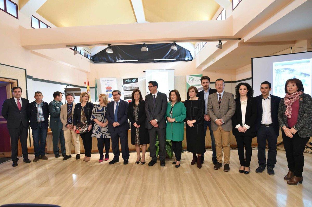 _PepeEntrena's tweet photo. Inauguración en Dúrcal de las IV Jornadas sobre Deporte y Ética. Este año están dedicadas a Deporte Inclusivo. Gracias alcaldesa y gracias Antonio Iglesias por la coordinación de este acto. https://t.co/pheyBblcGP