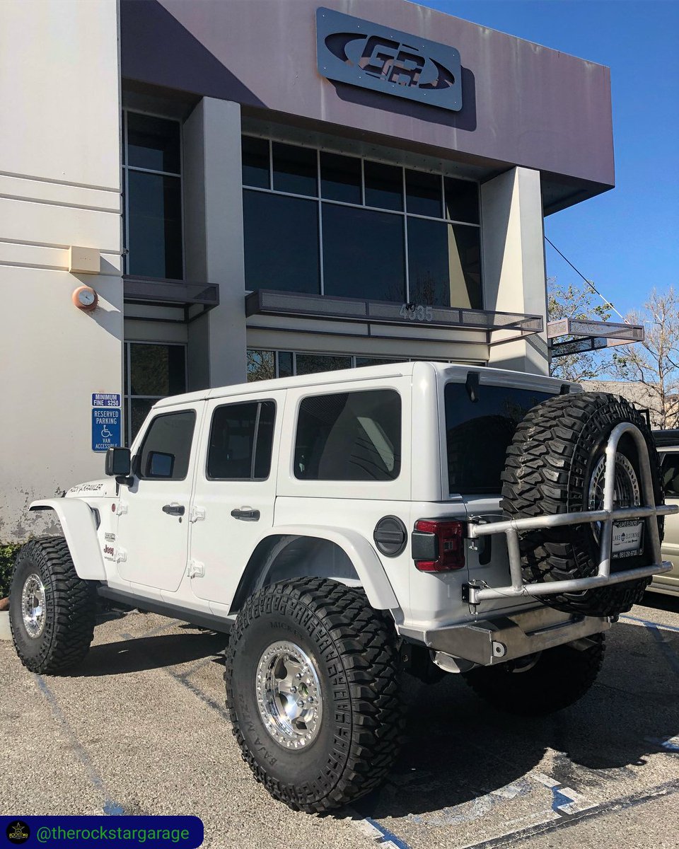 genrightoffroad's tweet photo. That JL rear bumper and tire carrier! ππππππ
#genrightoffroad #nicerearend #bumper #jeepparts #jeepJL #tirecarrier #DriveSafe #getoutdoors #rockstargarage https://t.co/vGKCVBhAsg