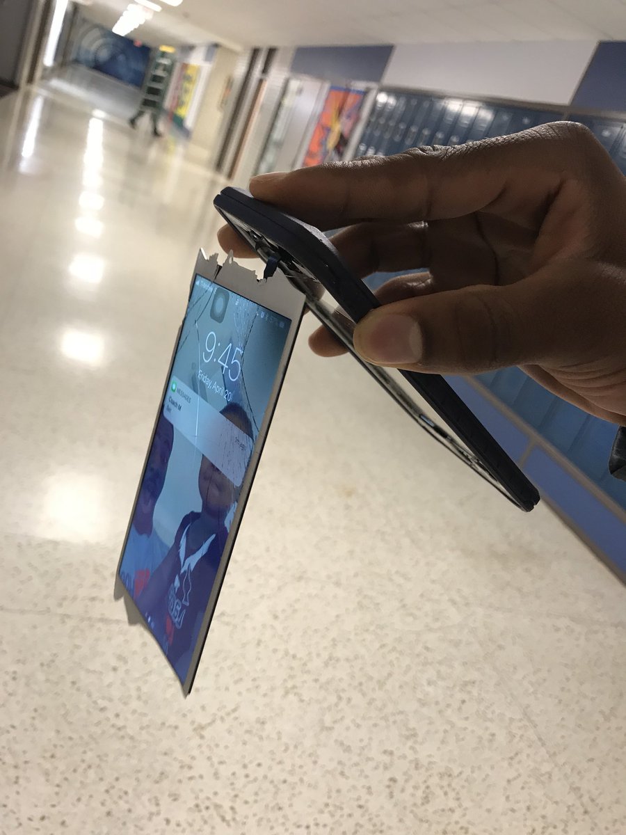 calirv22's tweet photo. I ain’t know life gets this bad😂 https://t.co/rJl4uajARq