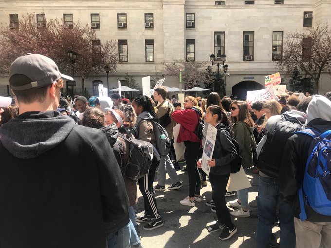 View image on Twitter