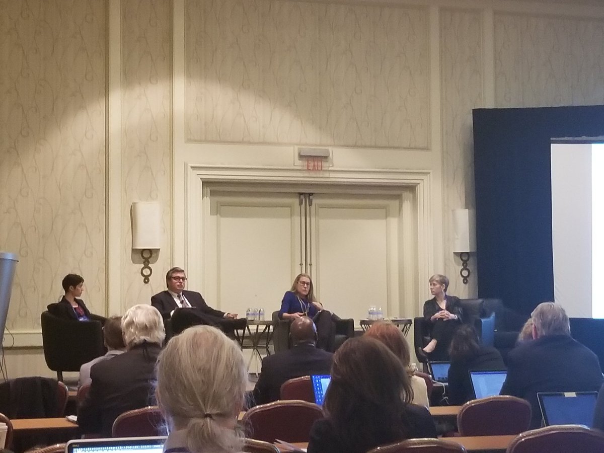 TheMidiLawyer's tweet photo. Fair Use Panel! #IPLSpring! Gutting these cases and getting into the nitty gritty. This is awesome! Waiting for the @CashMoneyRecrds fair use analysis. #ForThe99AndThe2000 #FairUse https://t.co/cPckFjDJVg