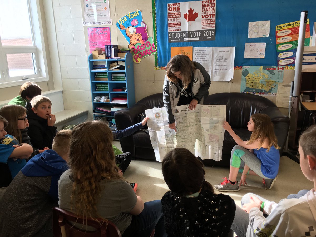 hookhorse's tweet photo. Mrs Neitz discusses wards with students! https://t.co/86o0jPhOEX