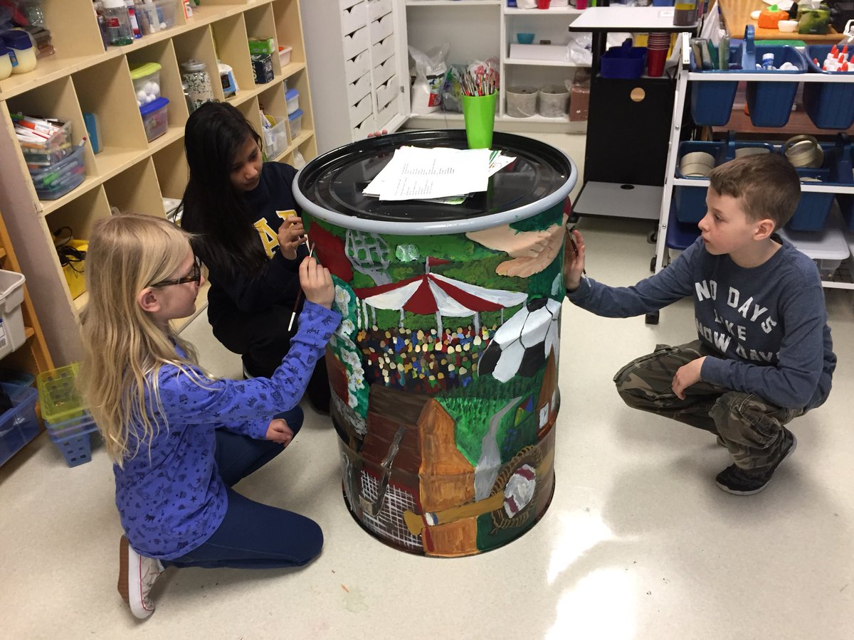 HolyFamilyS's tweet photo. VG students participated in the Spruce Up St.Albert garbage can project. Students brainstormed images, planned, and painted! ...now for the touch ups... https://t.co/COO8UDMci2