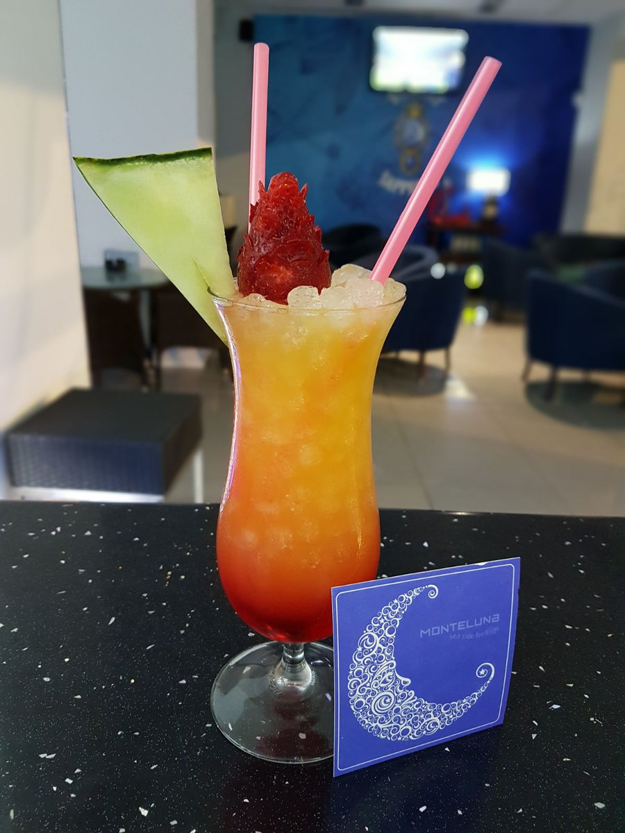 Monteluna1's tweet photo. El Cóctel Monteluna.

Este fín de semana:
"Huracan"

Cóctel elaborado con ron moreno, ron blanco, fruta de la pasion, granadina y lima.
Cóctel a 6€. Disfrútalo este fin de semana a 5€.

¡Os esperamos!

#monteluna #coctelmonteluna #findesemana #huracan https://t.co/OFh49gj3y4